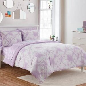 Lavender Tie-Dye Comforter Set Twin/Full/Queen $80.00